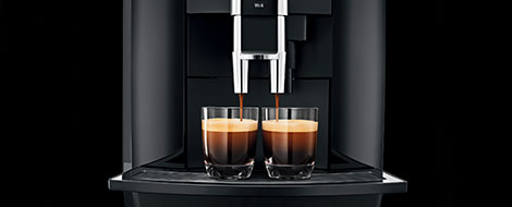 JURA WE6 piano black Kaffeevollautomat mit elegantem schwarzen Design