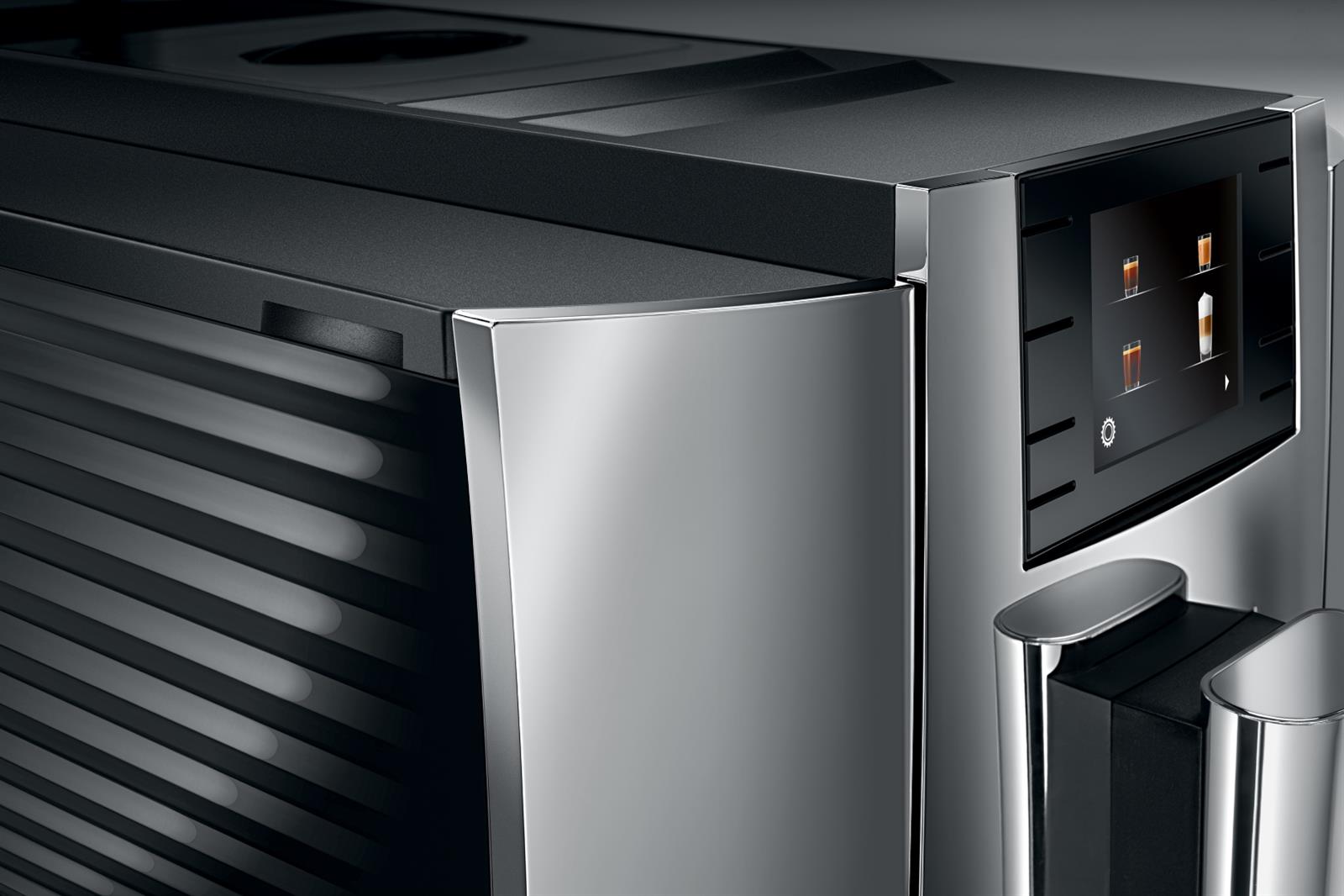 JURA E8 Chrom Kaffeevollautomat mit Farbdisplay und verchromter Tassenplattform